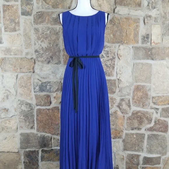 Eliza J Dresses & Skirts - 🪴HP🪴 Eliza J Pleated Full Length Maxi Dress Size 6